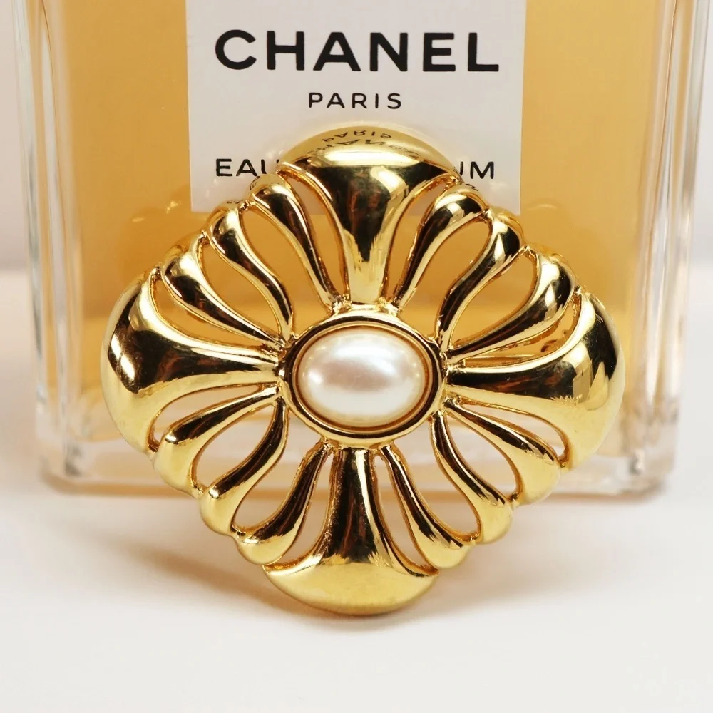 Monet Pearl Brooch